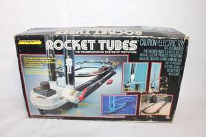 lot 246 image: Vintage Rocket Tubes Electric Toy Playset