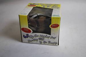 lot 266 image: Willy the Wonder Pet Interactive Battery-Operated Toy