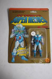 lot 282 image: Vintage DC Comics Super Heroes Mr. Freeze Action Figure - Color Changing
