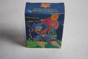 lot 287 image: Billy Rocket Cologne and Soap Gift Set - 2 fl. oz. Cologne, 3 oz. Soap