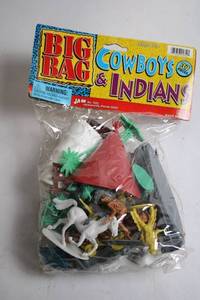 lot 289 image: Vintage Big Bag Cowboys & Indians Set with 57 Pieces