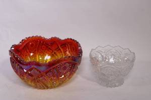 lot 353 image: Set of 2 Vintage Decorative Glass Bowls - Carnival Glass and Clear Crystal