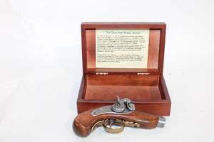 Wooden Display Box with Replica Gun that Shot Lincoln