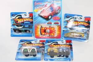 lot 358 image: Collection of 6 Hot Wheels and Super Racer Cars