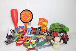lot 365 image: Assorted Lot of Vintage Toys and Trinkets including Cars and Figures
