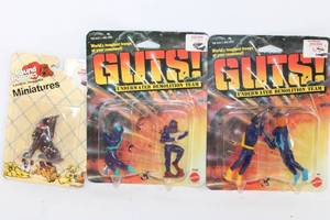 lot 368 image: Set of GUTS Underwater Demolition Team Action Figures and Pound Puppies Miniature Dog