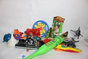lot 381 image: Mixed Lot of Assorted Childrens Toys and Accessories