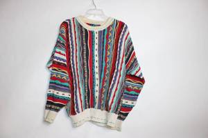 lot 382 image: Colorful Vintage Coogi Style Sweater Size M