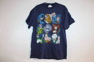 lot 385 image: DC Comics Navy T-Shirt with Superhero Design, Size L