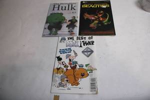 lot 428 image: Collection of 4 Comic Books Featuring The Incredible Hulk, Zombies, and More