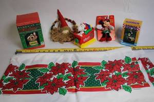lot 486 image: Set of Christmas Themed Items Including Holiday Decorations and Collectible Figurines