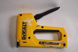 lot 18 image: DeWALT Heavy Duty Compact Stapler