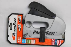 lot 136 image: PowerShot 5700M 2-in-1 Staple Gun for T50 Staples and 18GA Brad Nails
