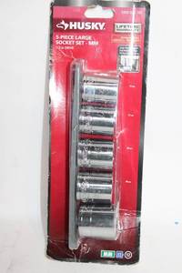 lot 151 image: Husky 5-Piece Large Socket Set, Metric 27mm to 32mm