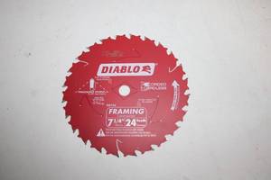 lot 304 image: Diablo 7-14 Inch Framing Saw Blade with 24 Teeth