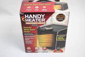 lot 335 image: Handy Heater Instant Heat Pro with Copper Infused Ceramic Technology