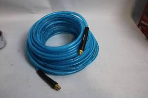 lot 359 image: 50 ft Husky Air Compressor Hose 14 inch