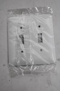lot 413 image: Box of 25 Sealed White Dual Light Switch Wall Plates
