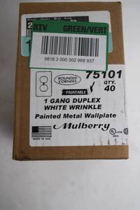 lot 414 image: Box of 40 Mulberry Painted Metal Wallplate 1 Gang Duplex White Wrinkle