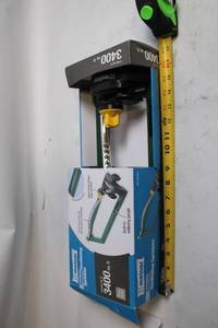 lot 443 image: Melnor Deluxe Oscillating Sprinkler with Built-in Watering Gauge
