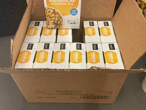 lot 93 image: 2 back - Box of 12 Essential Everyday Cornbread Stuffing Mix - 6 oz Each