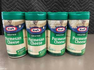 lot 261 image: Set of 4 X 8oz Kraft Grated Parmesan Cheese Shakers