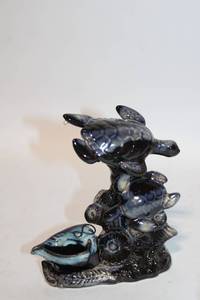lot 18 image: Porcelain Sculpture Set with Sea Turtles and Seashell Motif