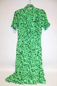 lot 39 image: Liz Claiborne Green and Black Patterned Dress