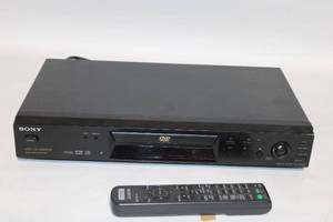 lot 89 image: Sony DVDCDVideo CD Player with Remote Control