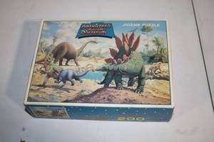 lot 249 image: Prehistoric Museum Dinosaurs Jigsaw Puzzle - 200 Pieces