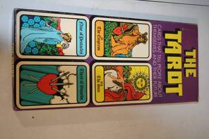 lot 252 image: Vintage 1973 Reiss The Tarot Card Deck