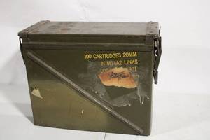 lot A-279 image: Metal Ammunition Storage Box 100 Cartridges 20MM