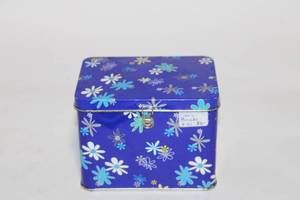 lot 323 image: Collection of Clear Glass Marbles in Decorative Tin Box