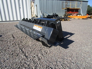 lot 18 image: Wolverine 72 Skid Steer RPR-12-72W  Ripper