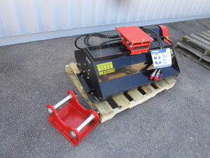 lot 8 image: AGT Agrotk Excavator Flail Brush Mower 3t to 8t