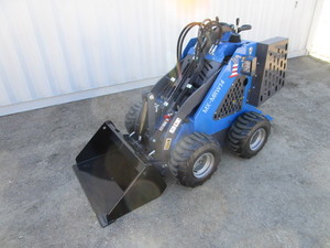 lot 22 image: AGT Industrial MX-MRW14 Ride On Skid Steer