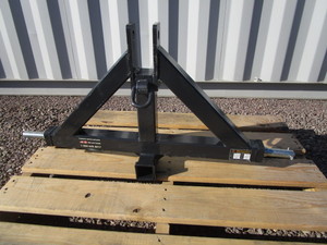 lot 119 image: Wolverine 3 Point Receiver Hitch