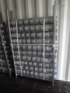 lot 106 image: (10) Rolls 4x100 Galvanized Fencing