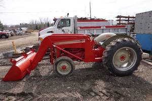 Early 1960's Ford 601 Work Master Tractor With Loader