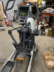 lot 6 image: Octane XT-ONE Elliptical