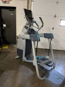 lot 9 image: Commercial Precor AMT Elliptical