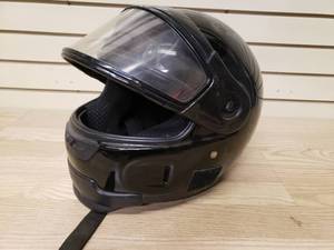 lot 80 image: Snowmobile helmet No size but its big