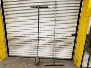 lot 81 image: Post hole digger and snow roof Rake