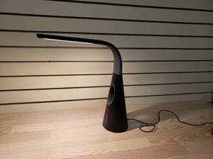 lot 29 image: Desk Lamp with fan in the base of the lamp