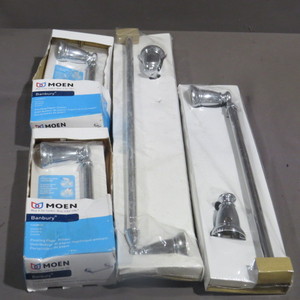 lot 57-3 image: 4 Piece Lot of Moen Banbury Chrome Bathroom Accessories - Moen Banbury Pivoting Double Post Toilet Paper Holder in Chrome