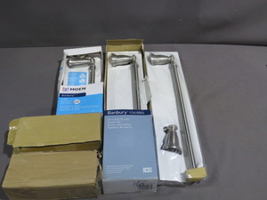 lot 54-11 image: 5 Piece Banbury Brushed Nickel Bathroom Accessories - Moen Brushed Nickel 18 Towe