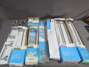 lot 30 image: Mixed Lot of 12 Moen Chrome Bathroom Accessories