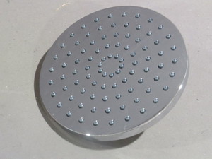 lot 98 image: Glacier Bay Chrome 8 Round Showerhead - 3073-141-WS1
