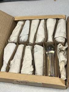 lot 22 image: 11 - 8oz PESTILES Mercer Glass