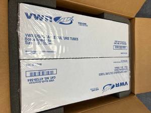 lot 25 image: 500 VWR Disposable Culture Tubes Borosilicate Glass 20x150mm